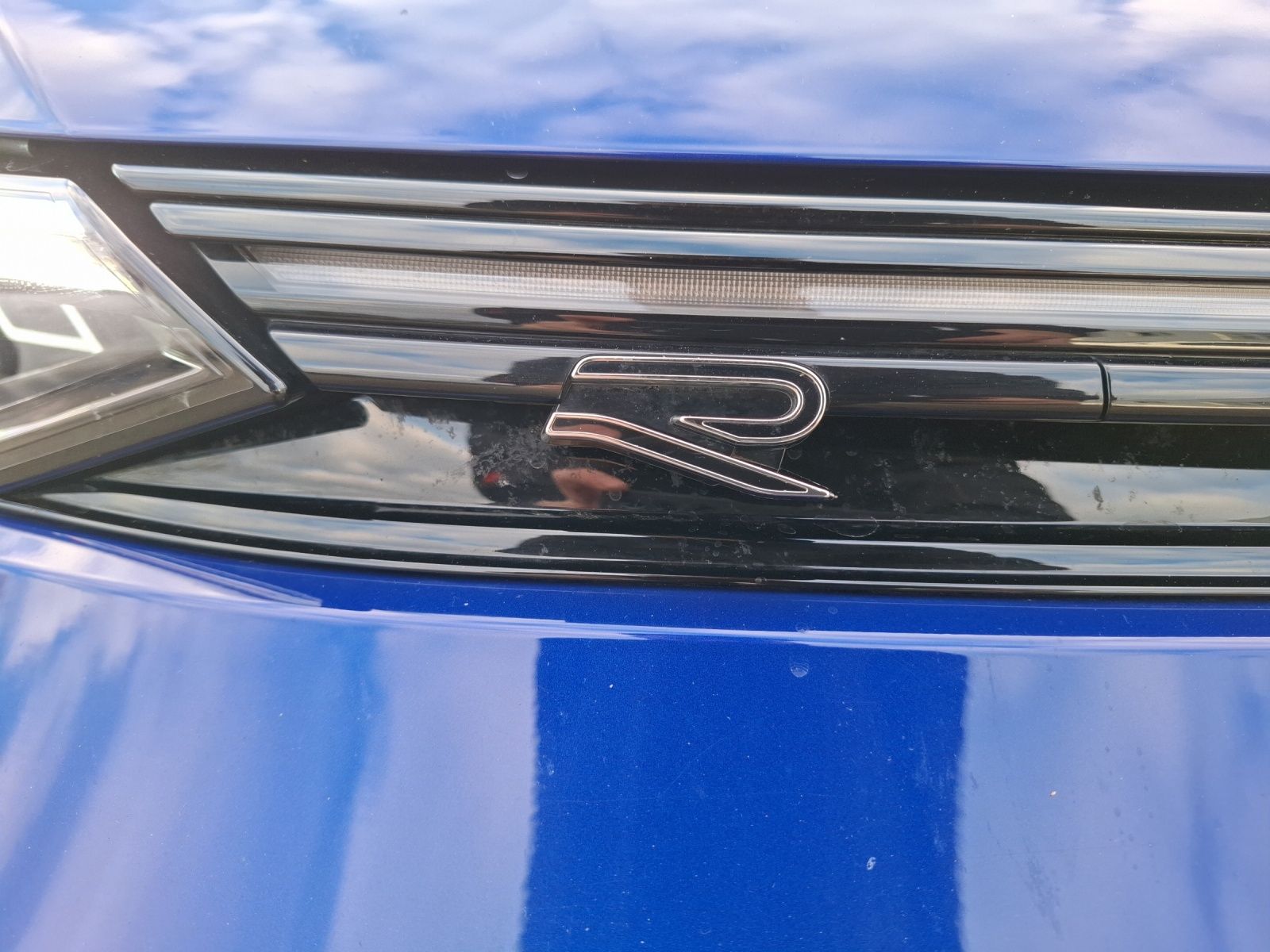 Fahrzeugabbildung Volkswagen Golf VIII Variant TDI R-Line DSG Standhzg LED-pl