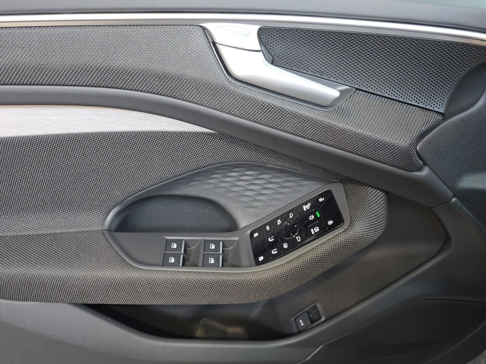 Audi A6 - Bild 8