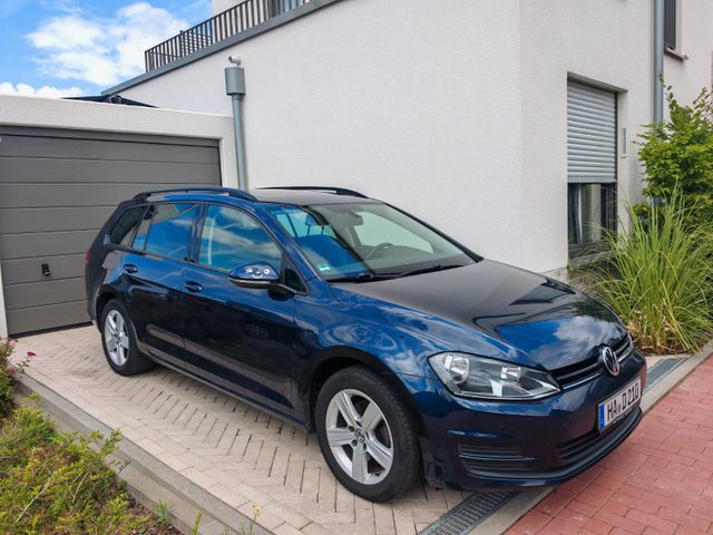 VW Golf 2.0 TDI DSG AHK PANO Standheizung Variant 