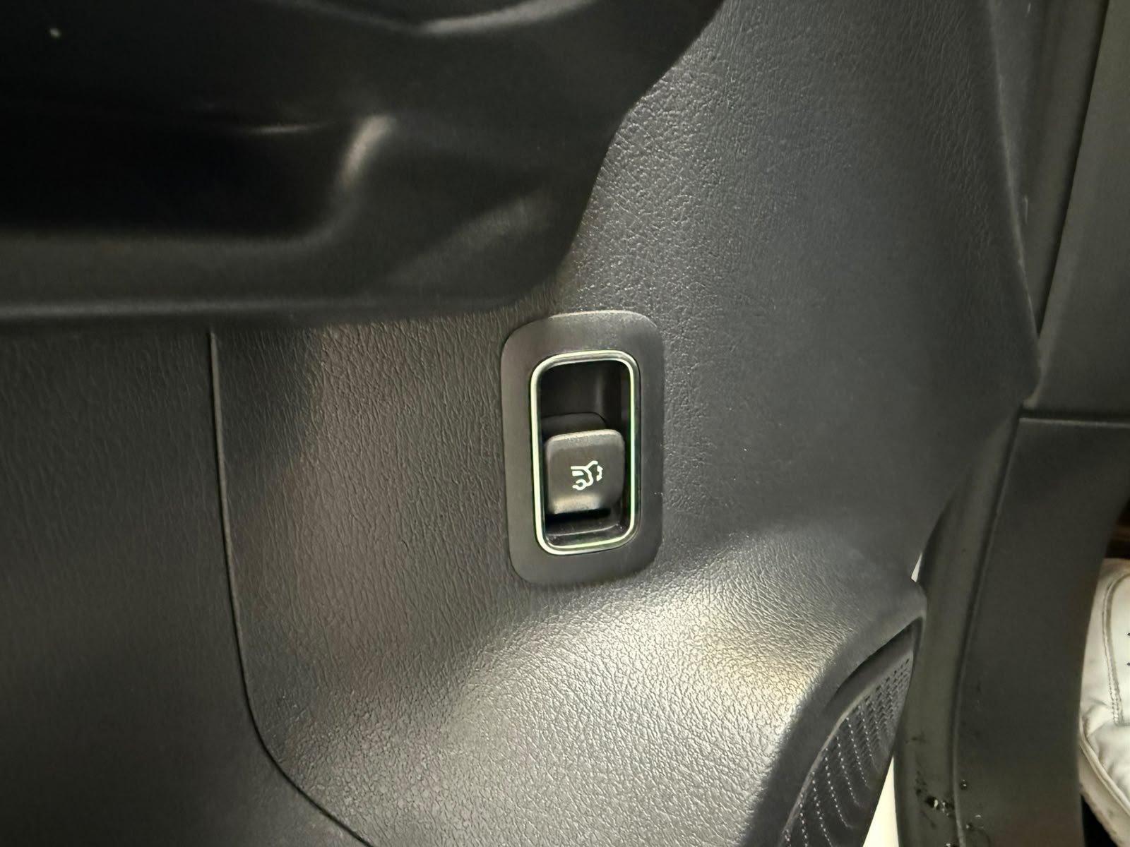Mercedes-Benz EQB 250+ AMG+DISTR+KAMERA+TOTW+FAP+CARPLAY+LED