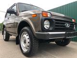 Lada NIVA  LEGEND "NORMA" ROSTSCHUTZ! AHK! GARANTIE! - : Euro5, Norm