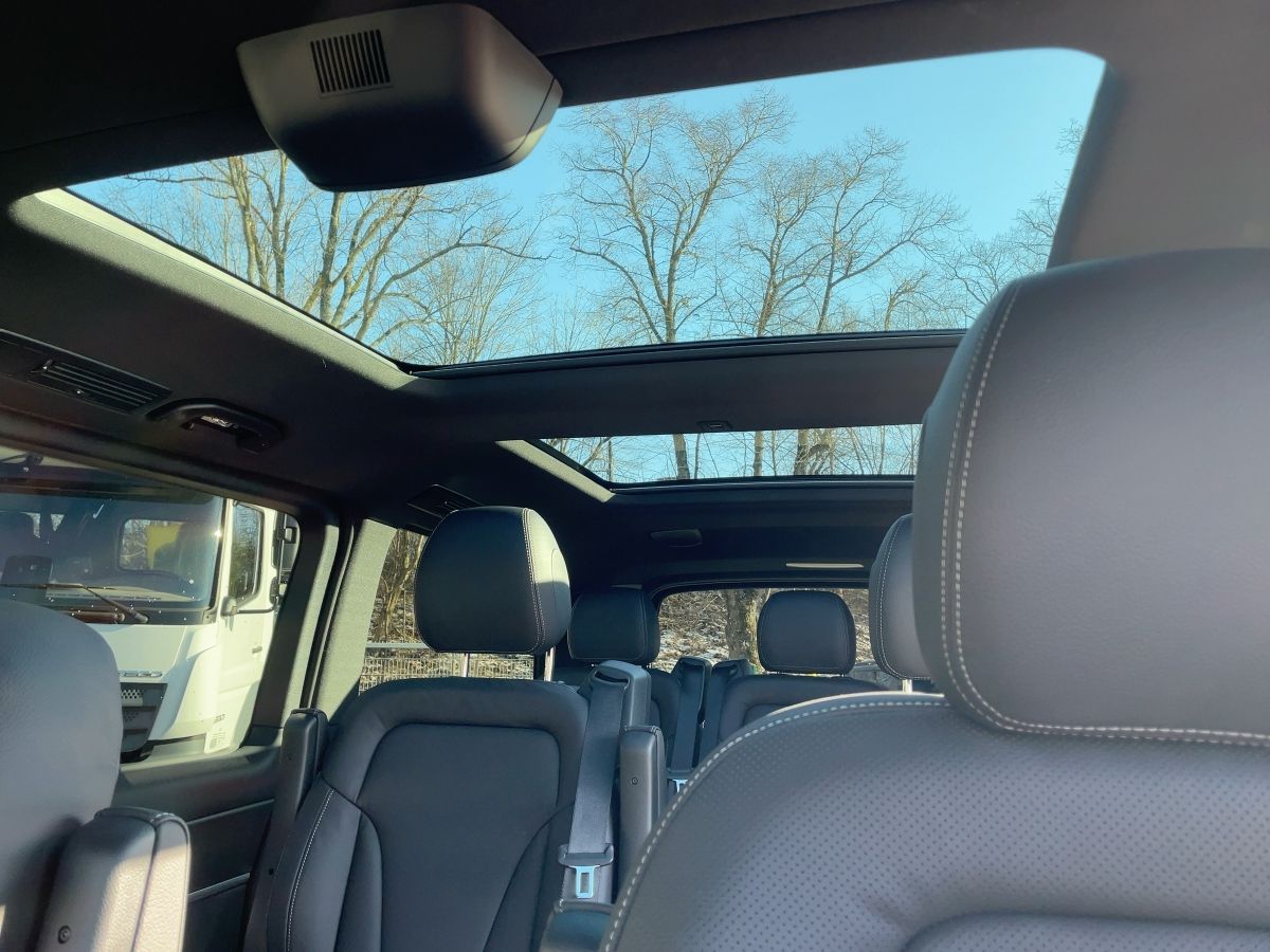 Fahrzeugabbildung Mercedes-Benz V 300 d 4M lang AMG/Night/Facelift/Pano/360°/AHK