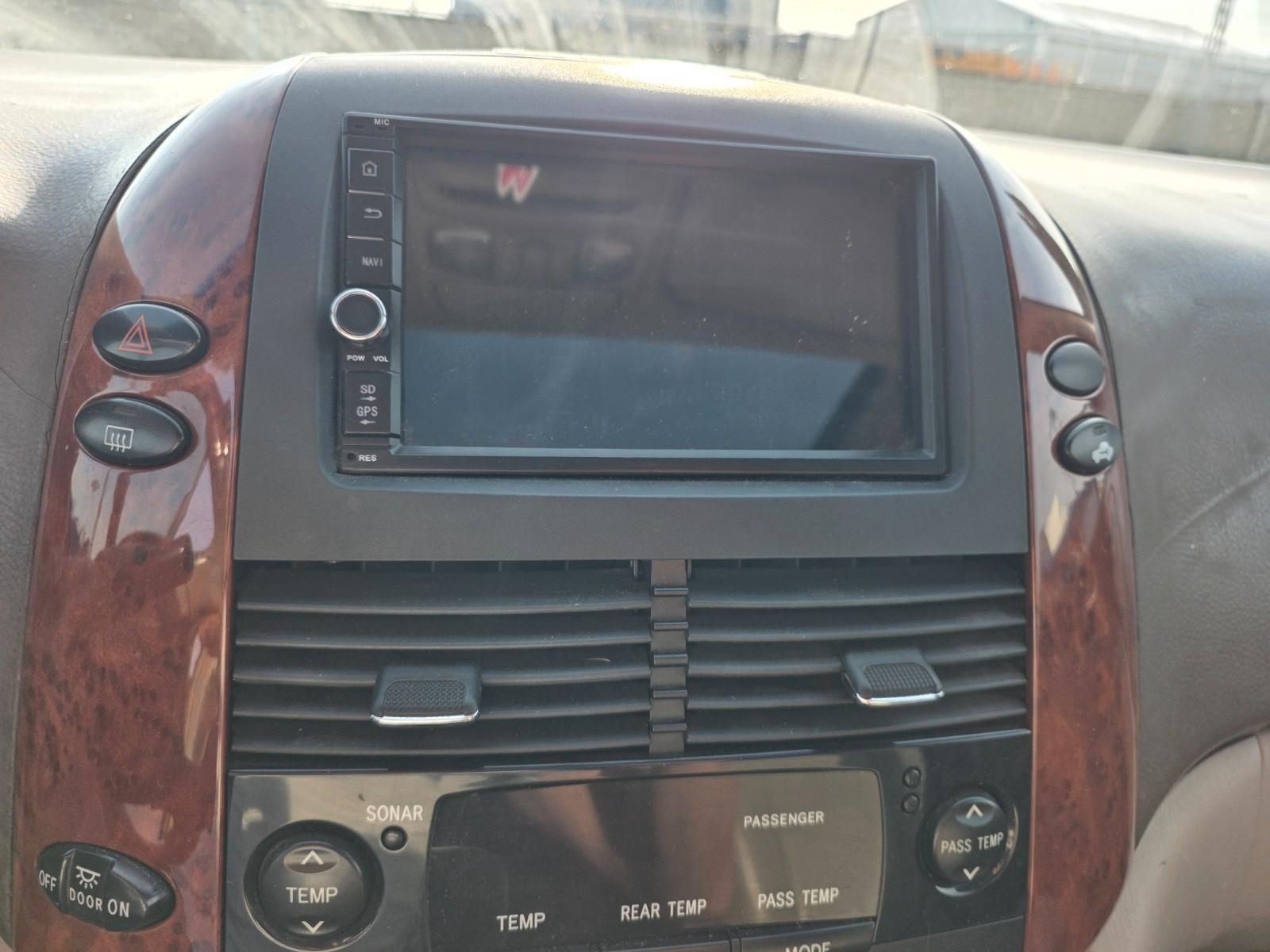 Toyota Sienna 2004 — photo 11