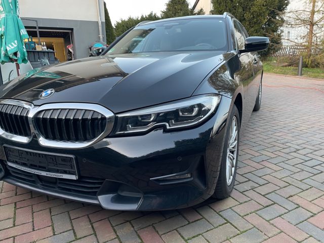 BMW 330e xDrive Sport Line*Sport-Automatik*Individua