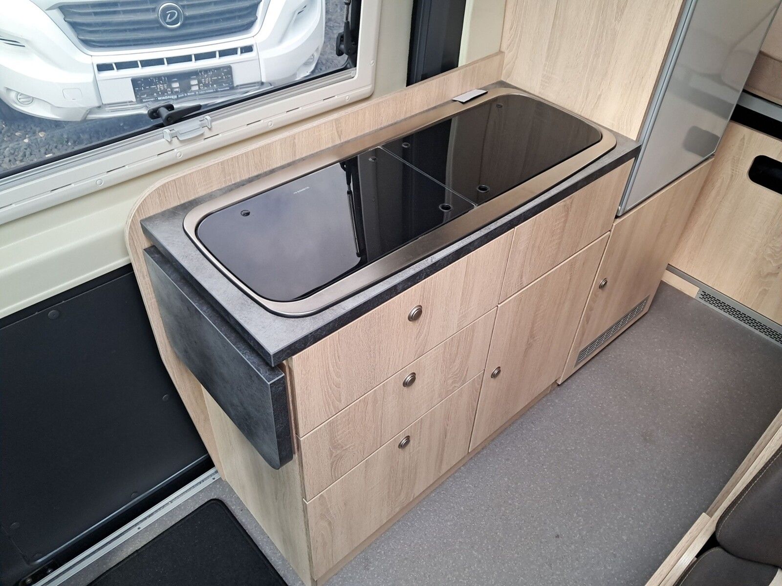 Fahrzeugabbildung Clever Celebration Citroen 163 RK,Solar