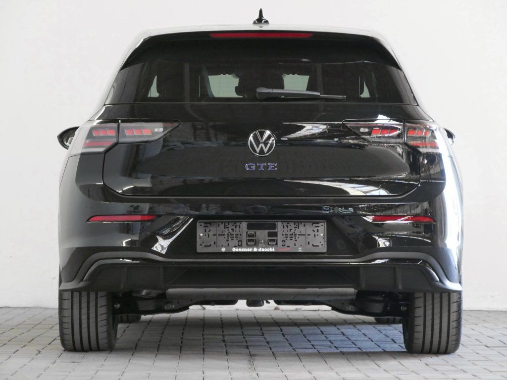 Fahrzeugabbildung Volkswagen Golf GTE 1.5 TSI eHybrid DSG AHK Matrix-LED