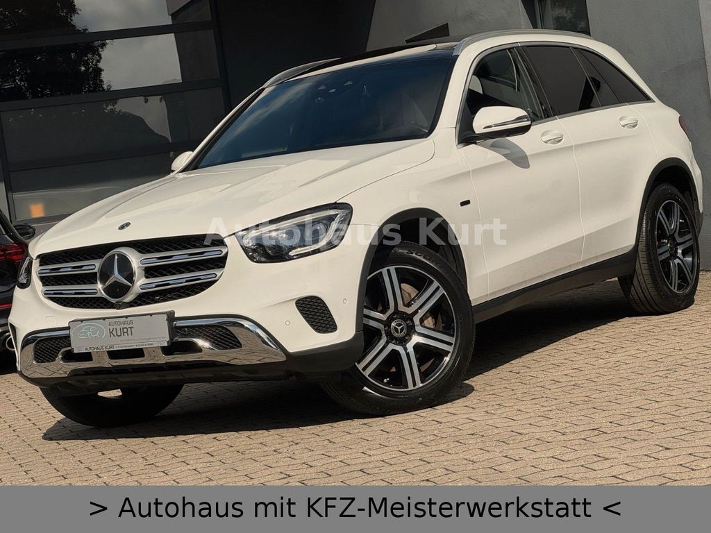 Image of Mercedes-Benz GLC 300