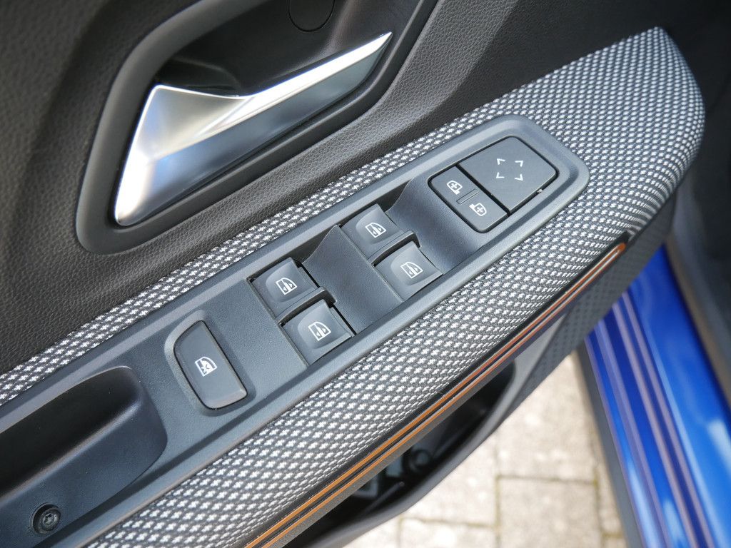 Fahrzeugabbildung Dacia Sandero Stepway Comfort TCe 90 SHZ NAVI AHK LED
