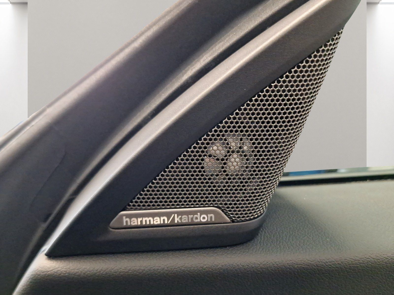 BMW 218 - Bild 19