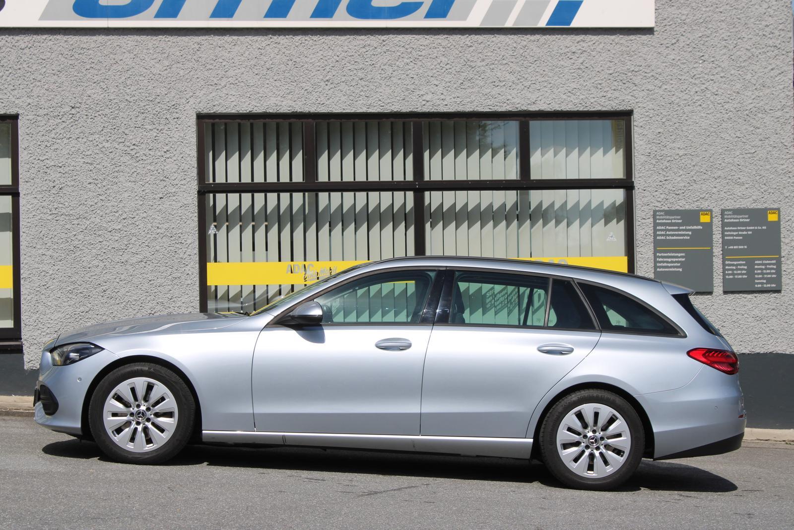 Mercedes-Benz C 220 T d