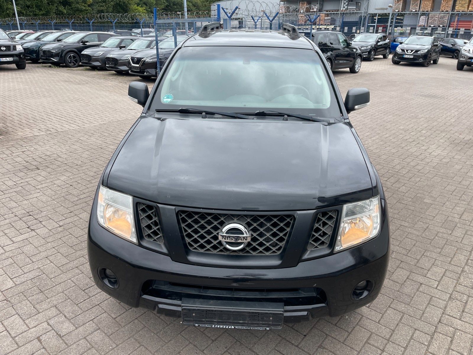Fahrzeugabbildung Nissan Pathfinder 2.5 dCi AHK -Motorschaden-