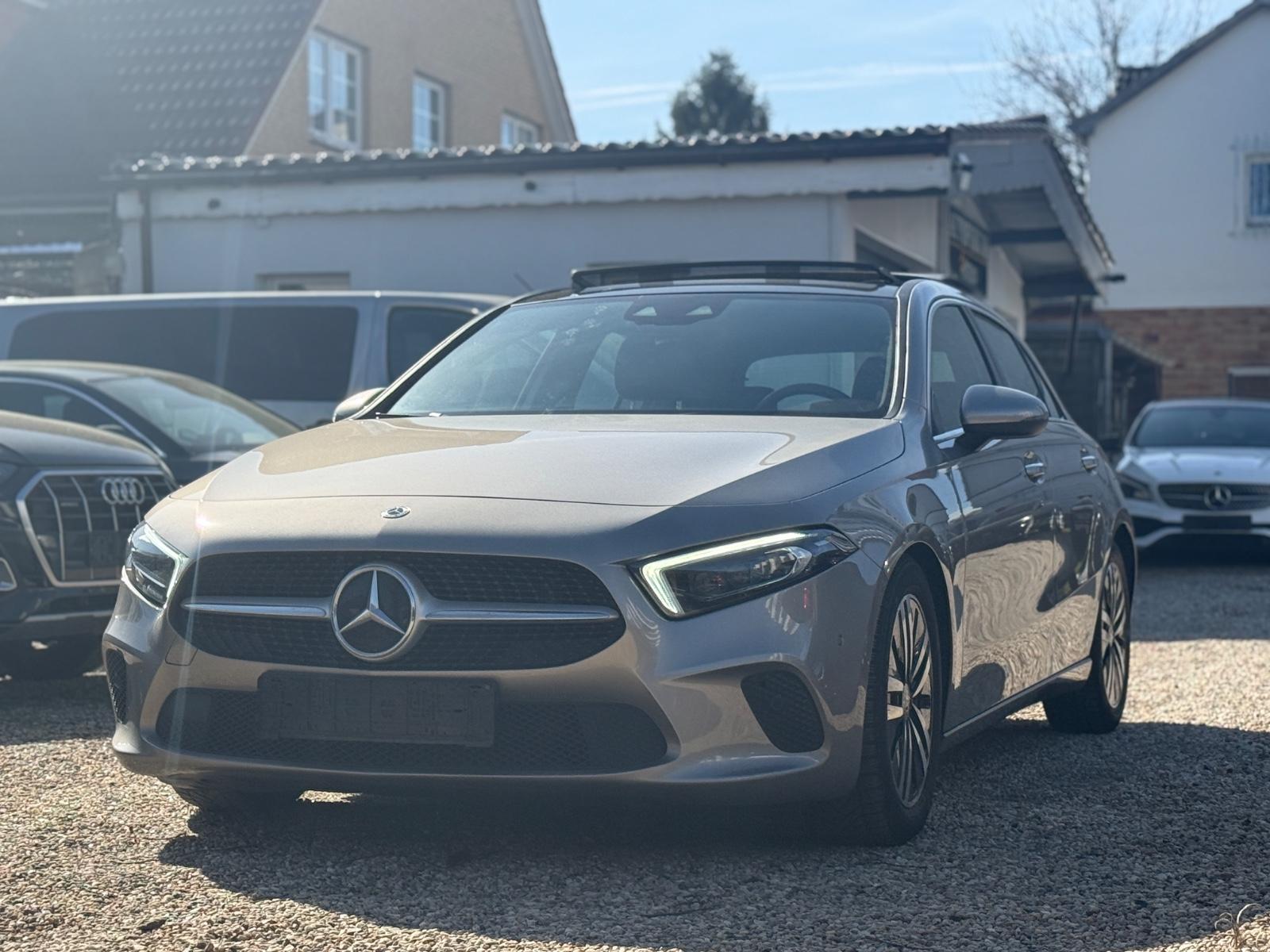 Mercedes-Benz A 180d Pano/Multibeam/Memory/Kamera/Leder