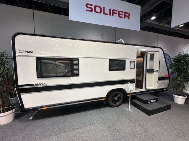 Polar Blackline 590 S WINTERCAMPING & LUXUS PUR 