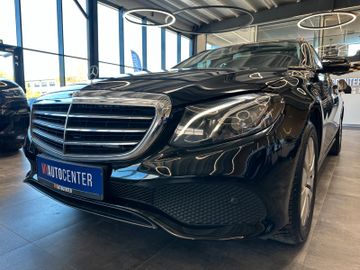 MYAUTOCENTER – Gebraucht- und Jahreswagen mit Werkstattservice in Pfaffenhofen Mercedes-Benz E 200 d *LED*Kamera*PDC*