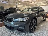 BMW 330e xDrive M Sport Lim. - mit Hybrid-Antrieb: Alcantara, Head-Up Display