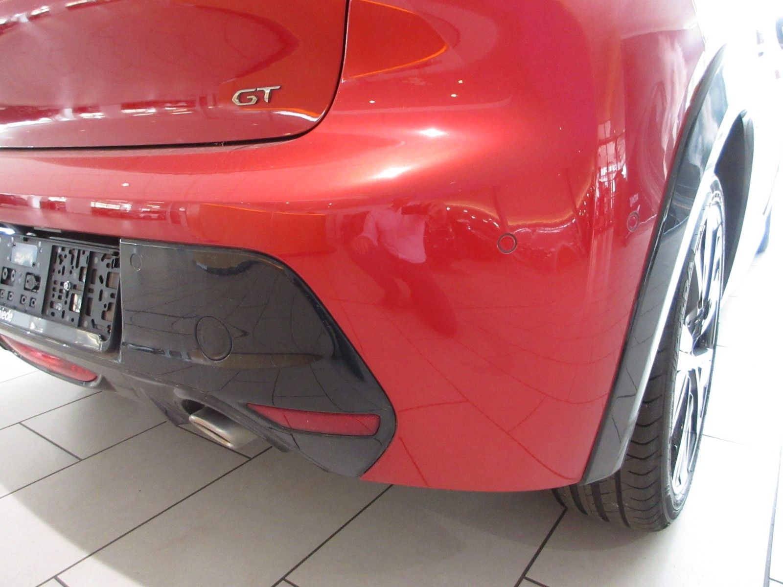 Fahrzeugabbildung Peugeot 208 GT Pack LED/NAVI/SHZ/PANO/HEADUP/PDC/17"