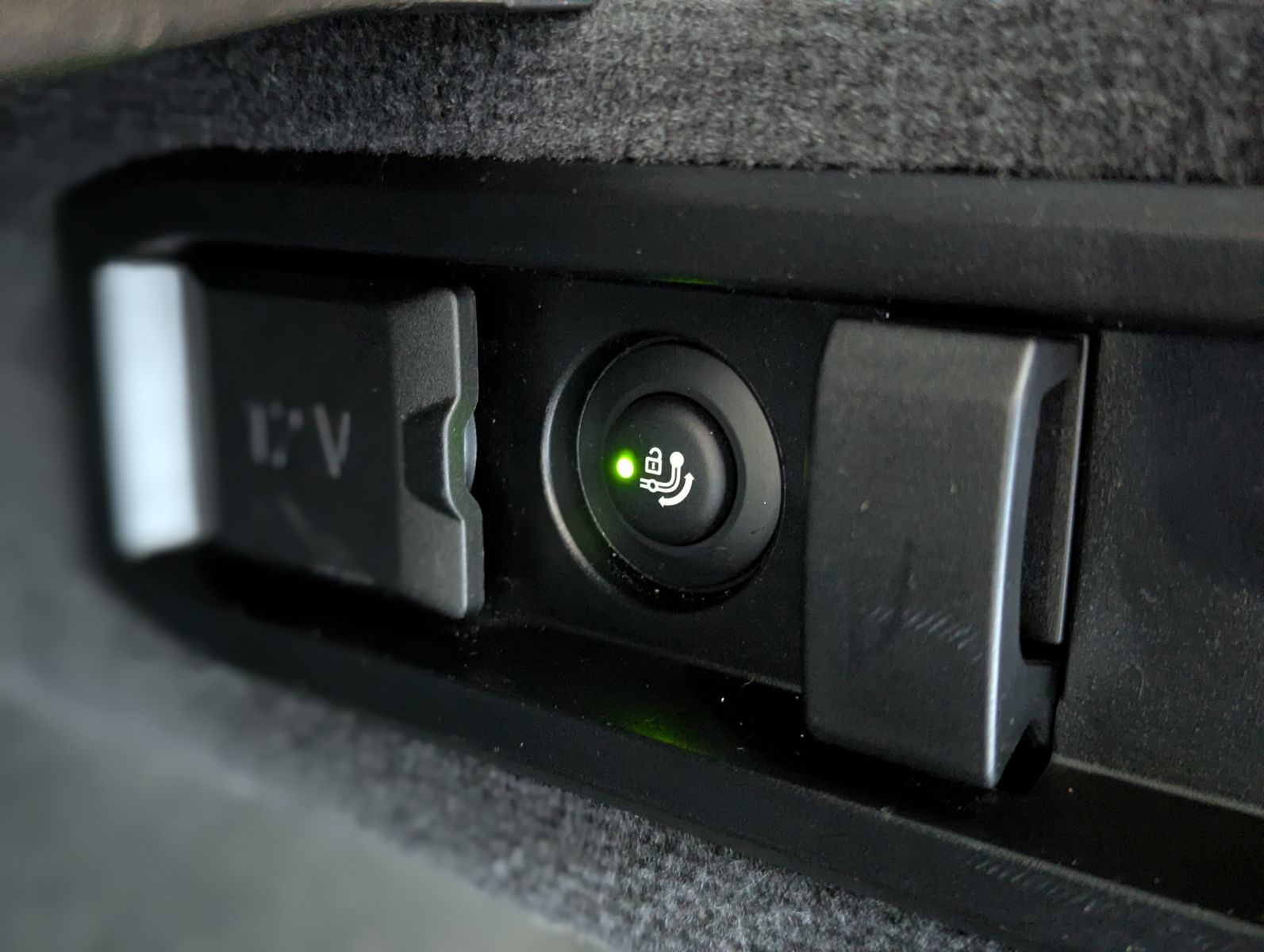 BMW 520 d M-Sport Innov.-Paket H/K LED Pano AHK 360° - Image 17