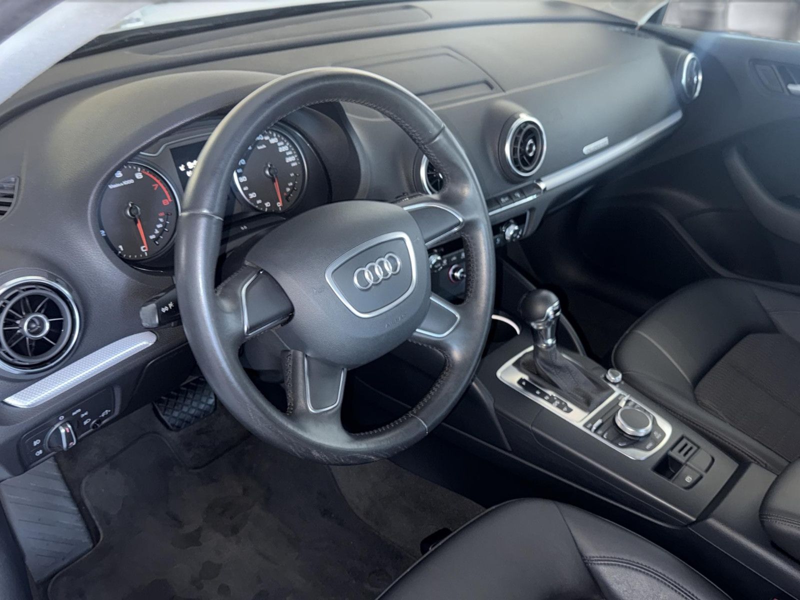 Fahrzeugabbildung Audi A3 Sportback quattro/ Unfallfrei/ 2. Hd/