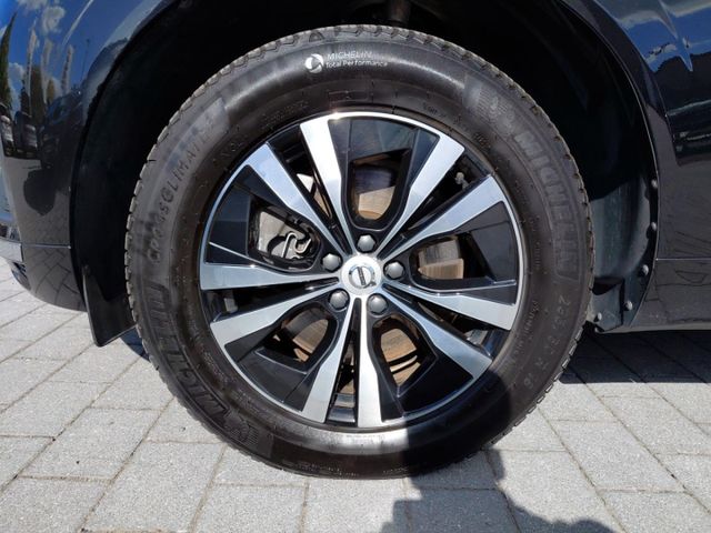 VOLVO XC 60 (Bild 11 von Array)