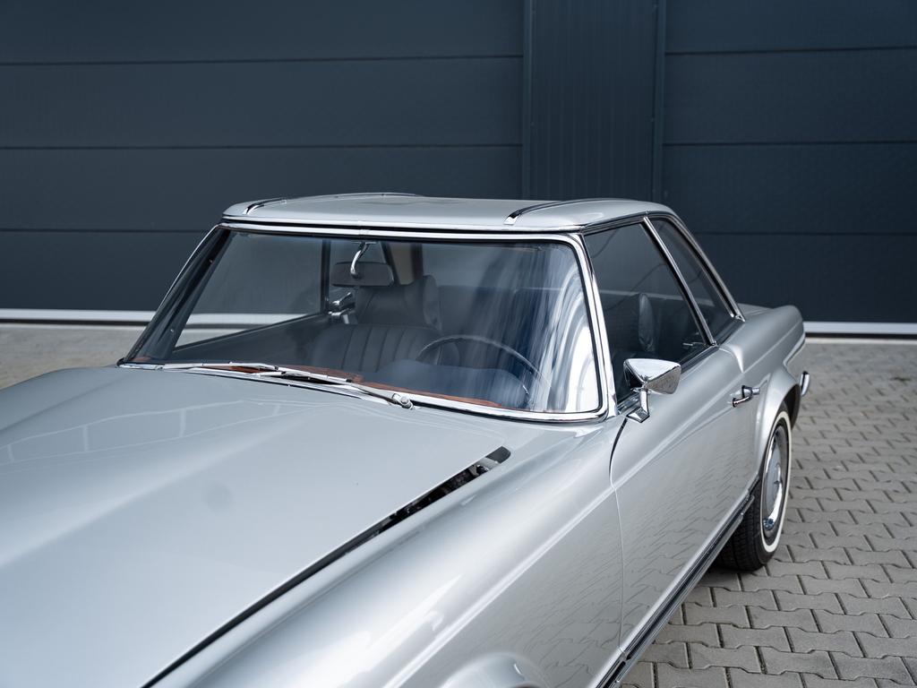 Mercedes-Benz SL 280