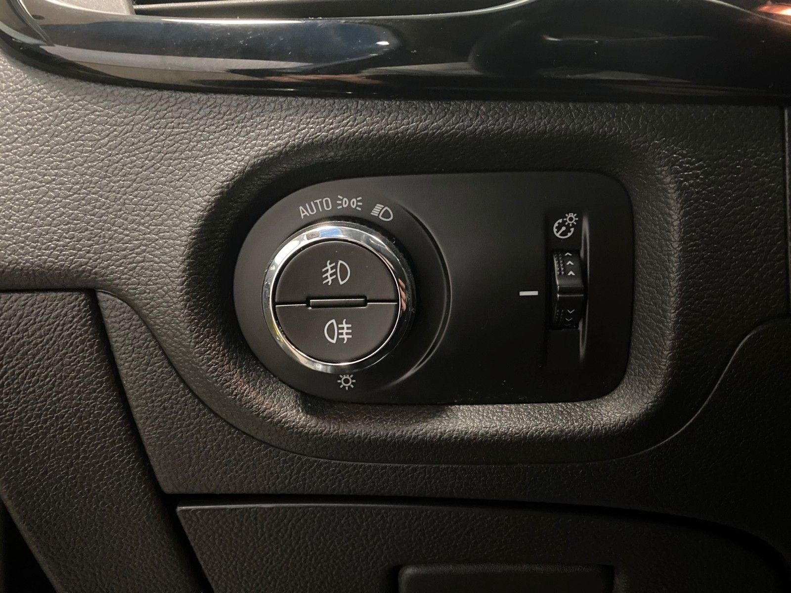 Fahrzeugabbildung Opel Astra ST 1.4 DI Turbo ecoFLEX Innovation 110kW