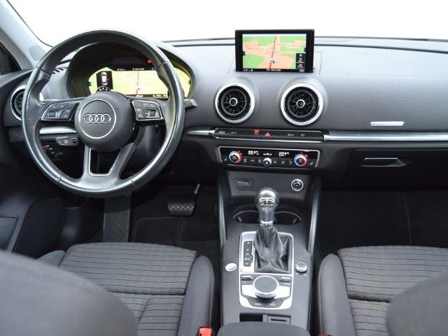 A3 Sportback Sport 35 TFSI S-tronic LED/NAVI/ASS