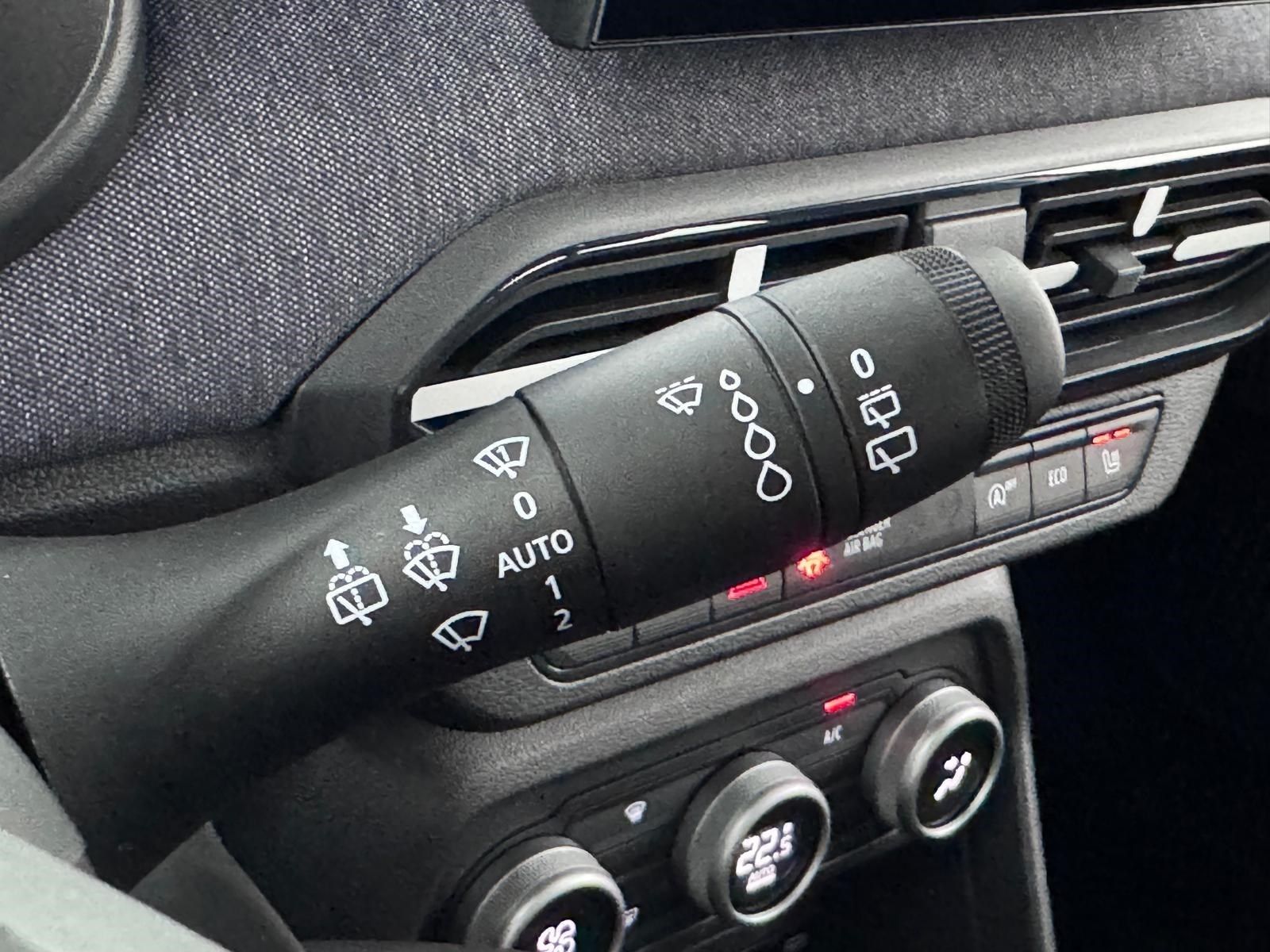DACIA Sandero  Expression TCe 100 Winterpaket – Bild 30