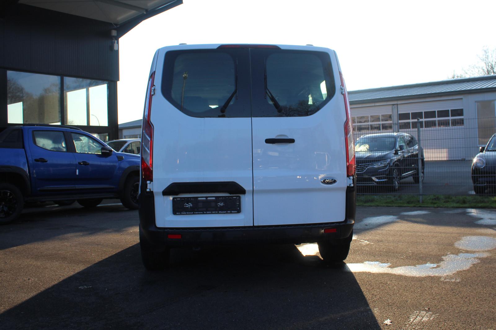 Ford Transit Custom Kombi 320 L1 (9 Sitzer)