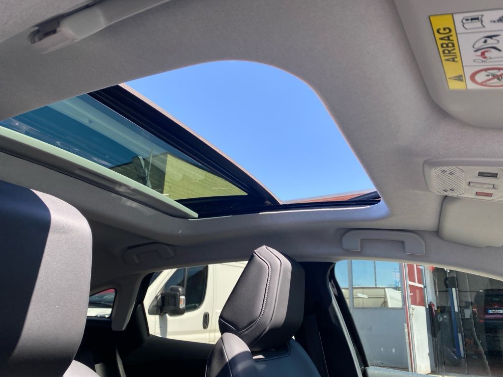 Fahrzeugabbildung Citroën C4 BlueHDi 130 Stop&Start EAT8 SHINE