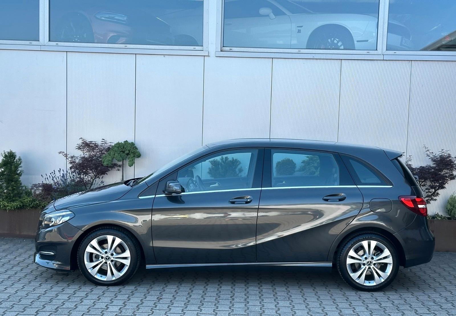 Mercedes-Benz B 180 CDI Automat. Urban*Leder*Navi*LED*SHz.*TÜV
