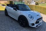 MINI Cooper S Cabrio John Cooper Works, 8fach bereift - MINI Cooper S Cabrio: Kleinwagen