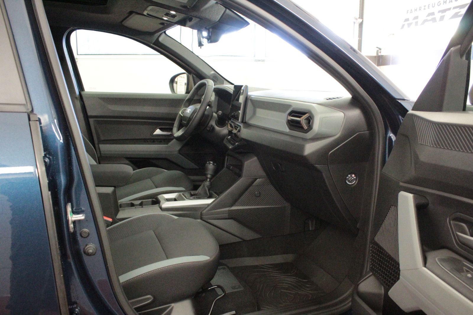 Fahrzeugabbildung Dacia Bigster mild hybrid 140 Extreme *Winter+*City*