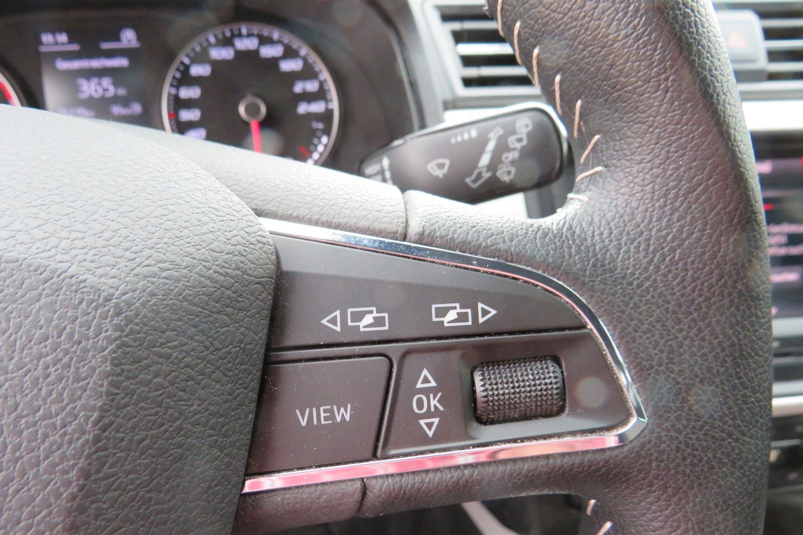 Fahrzeugabbildung SEAT Arona Xcellence CNG LED PDC KLIMA