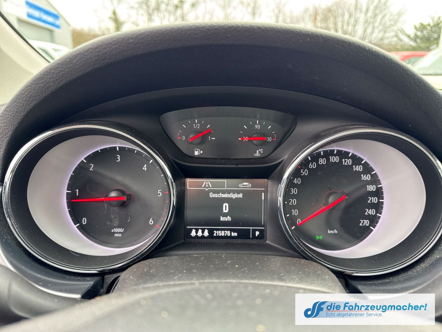 Fahrzeugabbildung Opel Astra K Sports Tourer LED Apple CarPlay Android