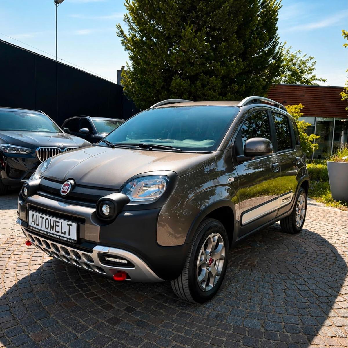 Fiat Panda Cross 4x4/1.Hand/Standhzg/SHZ/Klimaautom.