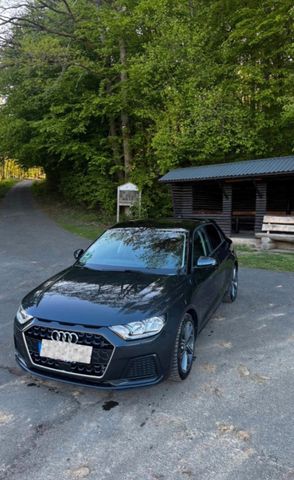 AUDI A1 30 TFSI S tronic advanced Sportback advanced
