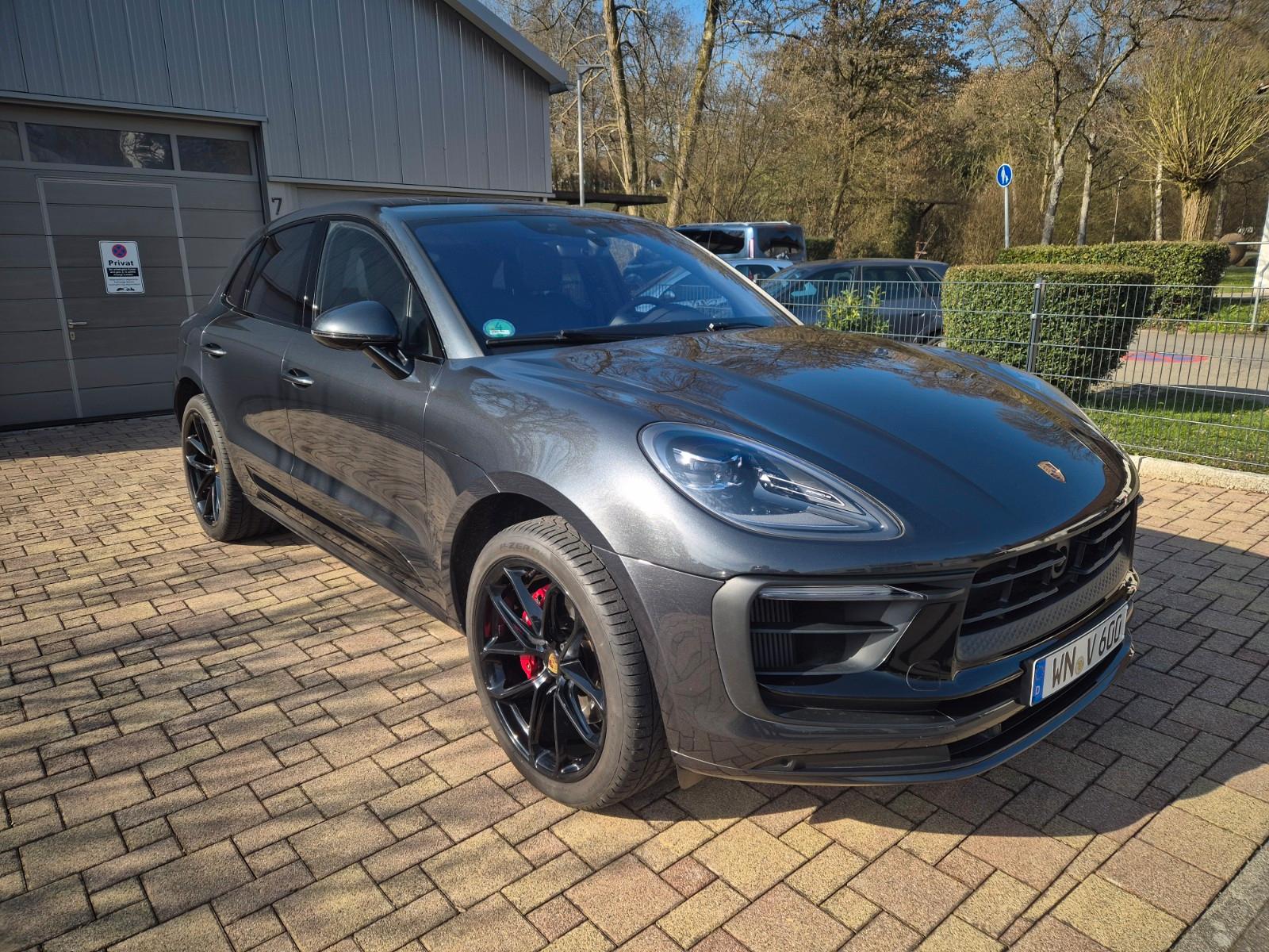 Porsche Macan S