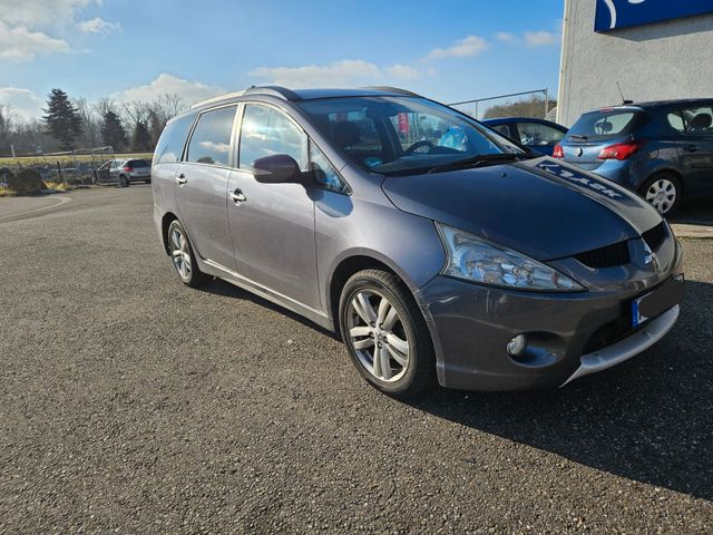 Mitsubishi Grandis 2.4 Benzin Klima 7 Sitz AHK Tüv 11/2026