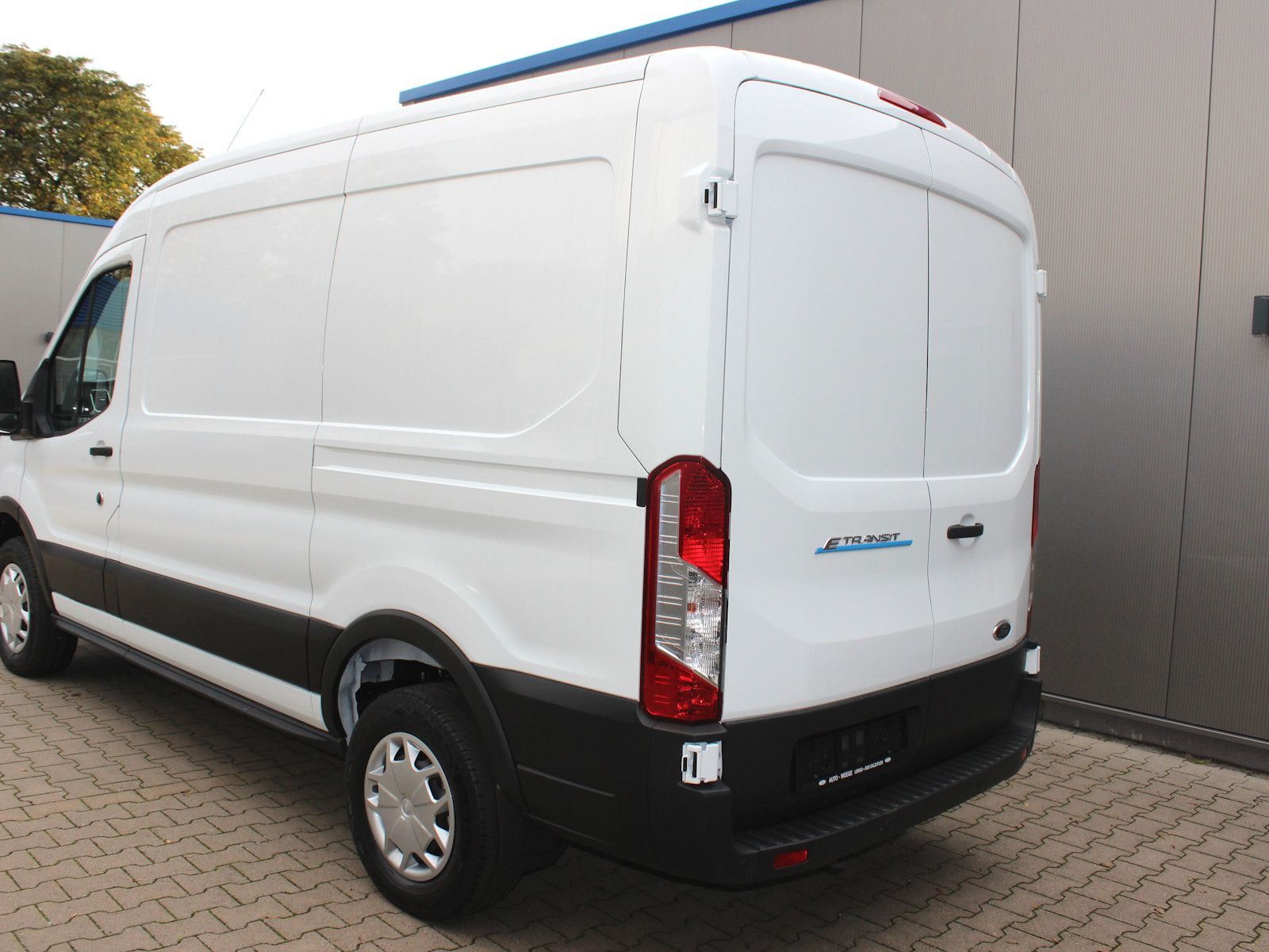 Fahrzeugabbildung Ford Transit Kasten Trend 350L2 Elektro