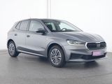 Skoda Fabia Tour Navigation|PDC|Tempomat|AppleCarPlay - Skoda Fabia: Tour