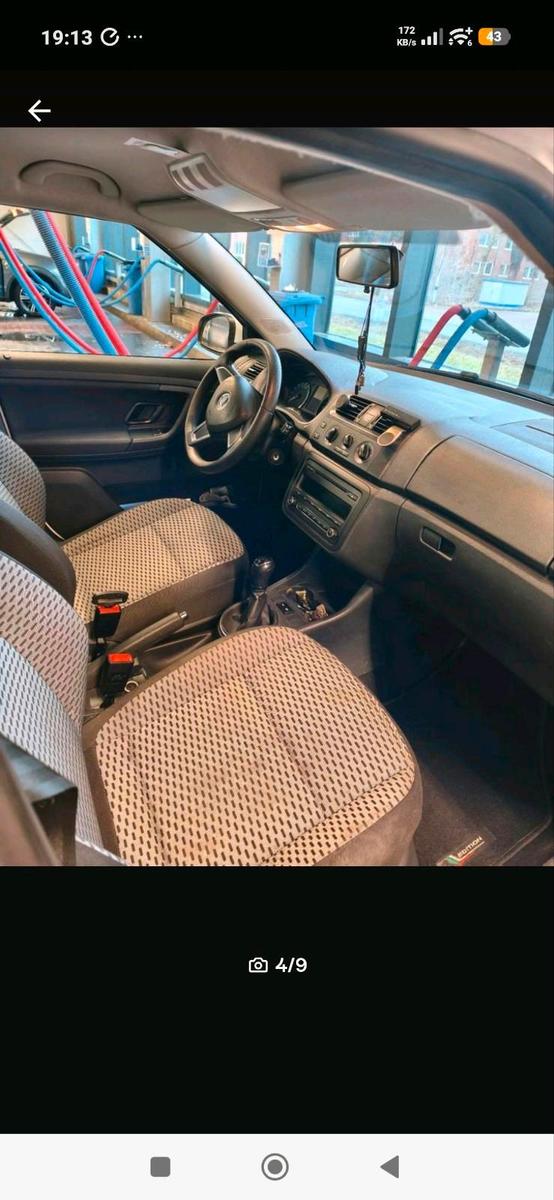 Skoda Fabia 2014 — interior