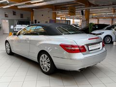 MERCEDES-BENZ E 250 CGI Cabrio|Navi|Airscarf|SHZ|PDC|Bi-Xenon