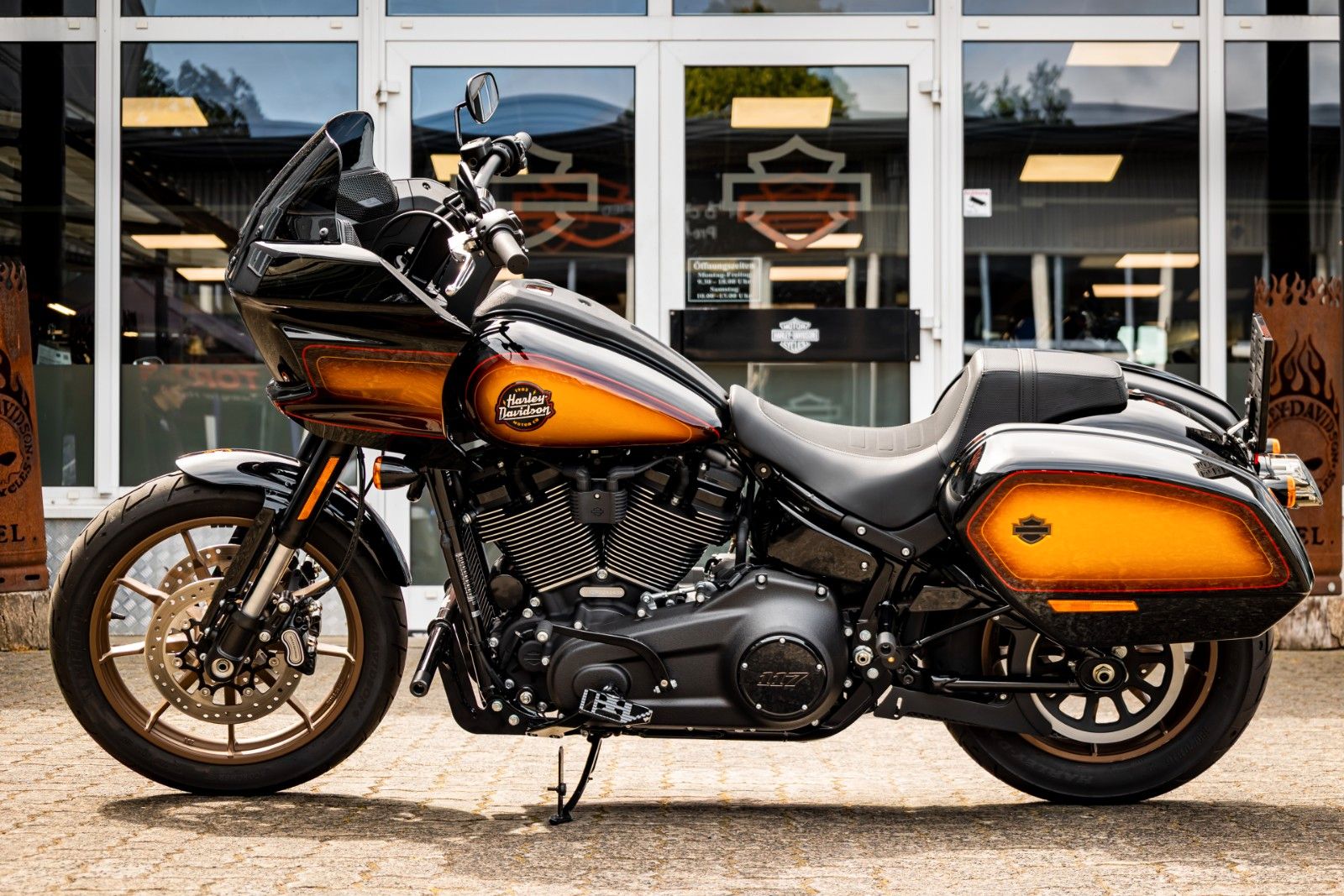 Fahrzeugabbildung Harley-Davidson FXLRST Low Rider ST 117 HeinzBikes Clubstyle SE