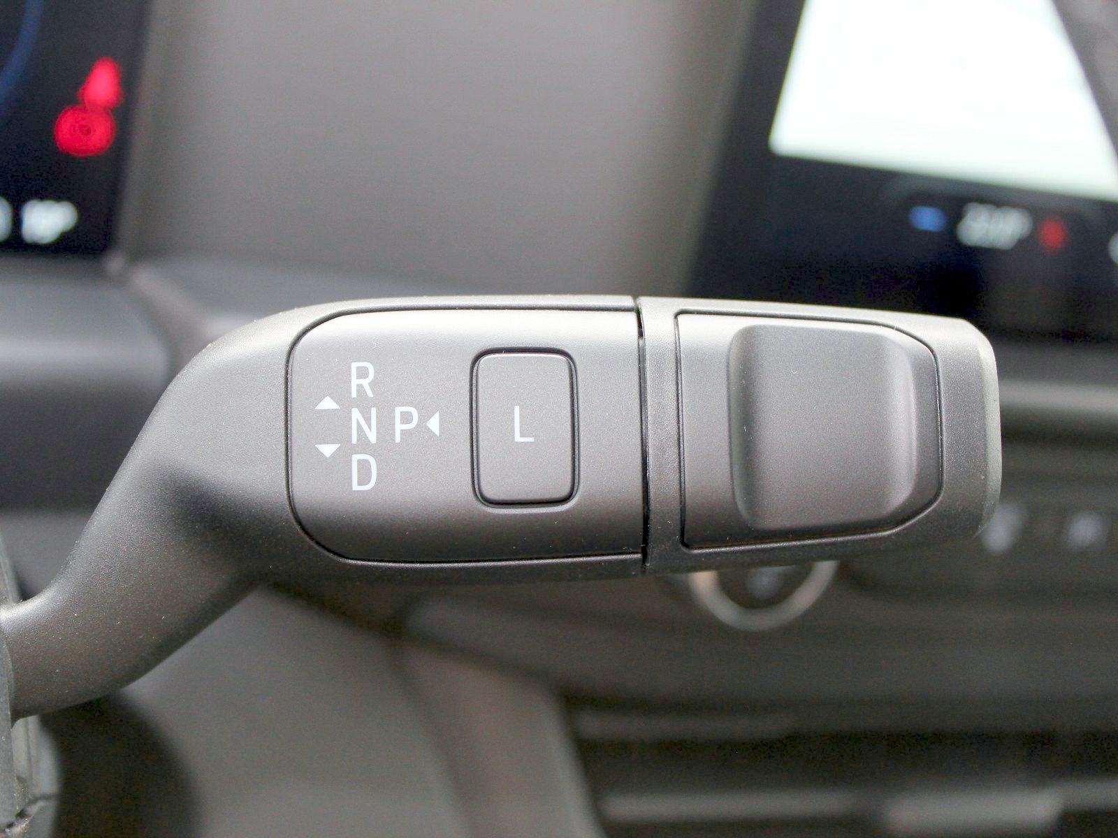 Fahrzeugabbildung Ford Transit Custom 320 L1 Trend FWD Plug-in Hybrid