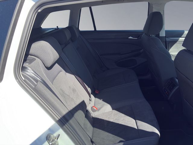 Golf VIII Variant Style 2.0 TDI DSG AHK, Navigat