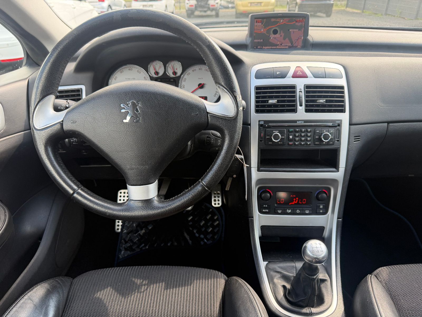 PEUGEOT 307 CC Cabrio Sport NAVI/PDC/TÜV NEU – Foto 18