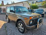 Lada Taiga Basis 4x4*AHK*Tüv 01.2027*1 Hand* - gebrauchte Lada SUV & Geländewagen