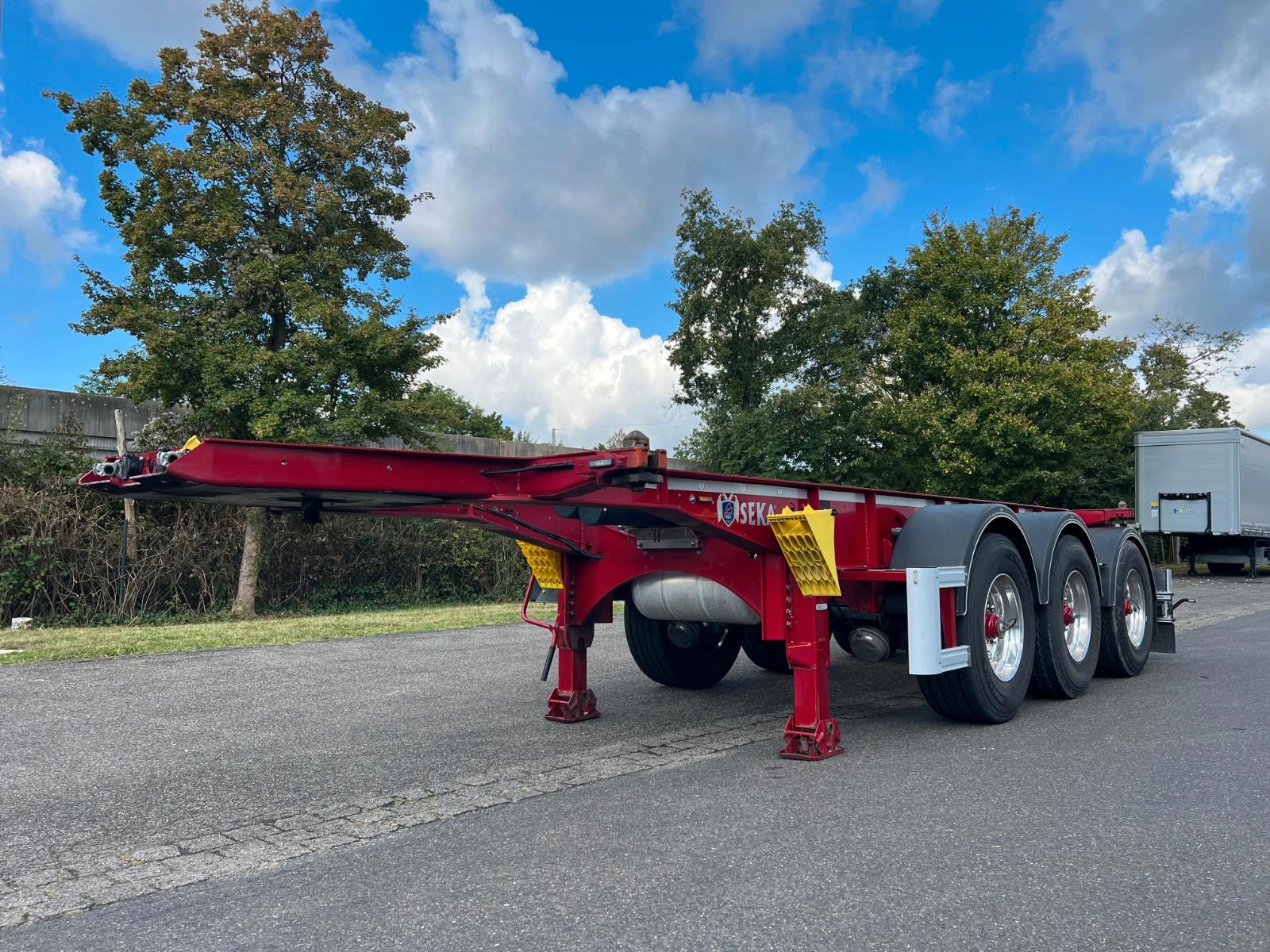 SEKA 3-Achs-ADR-Tank-Containerchassis für 20