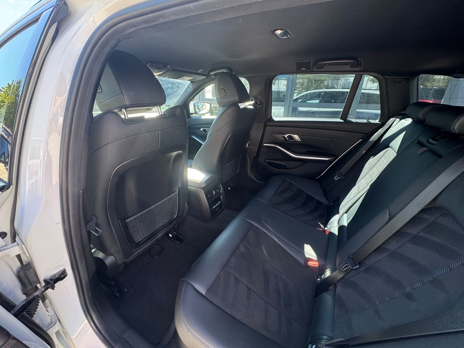 BMW 320 320 d Touring Aut M Sportpaket*LED*HiFI*Kamera*, Ansicht 29