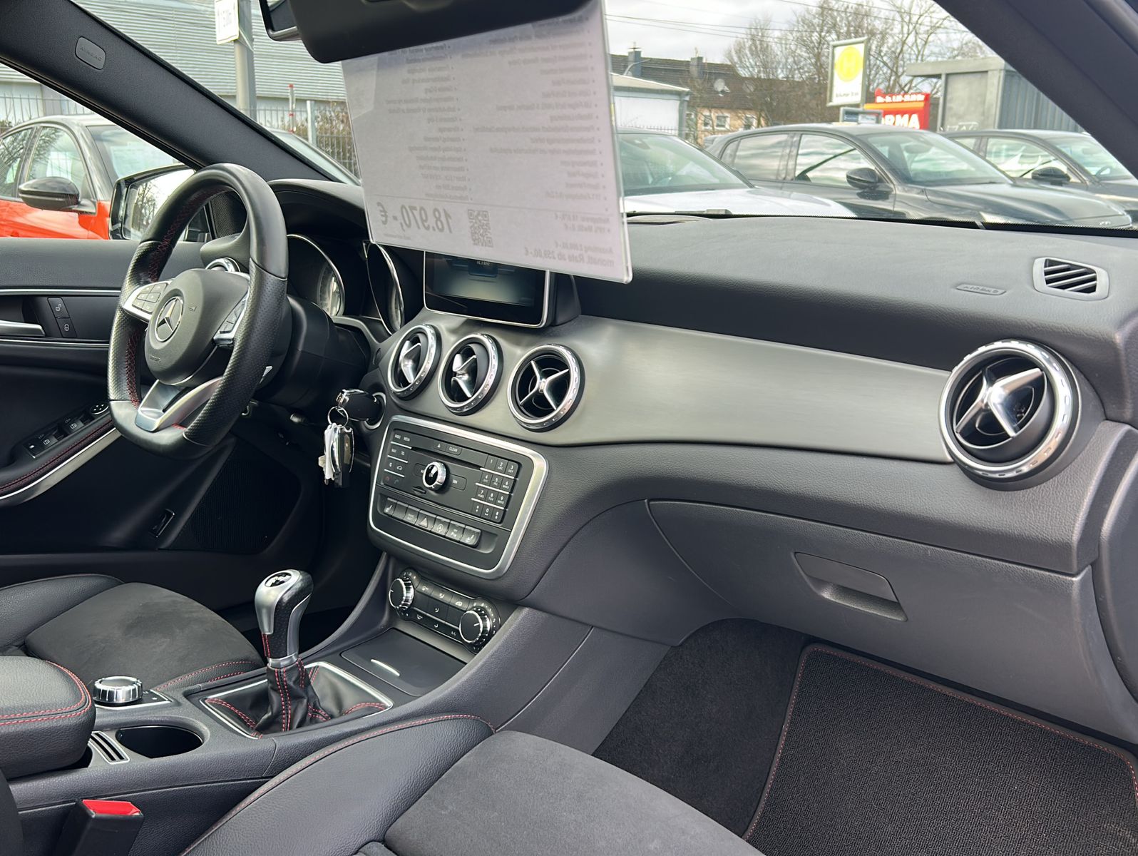 Fahrzeugabbildung Mercedes-Benz GLA 200 AMG Line